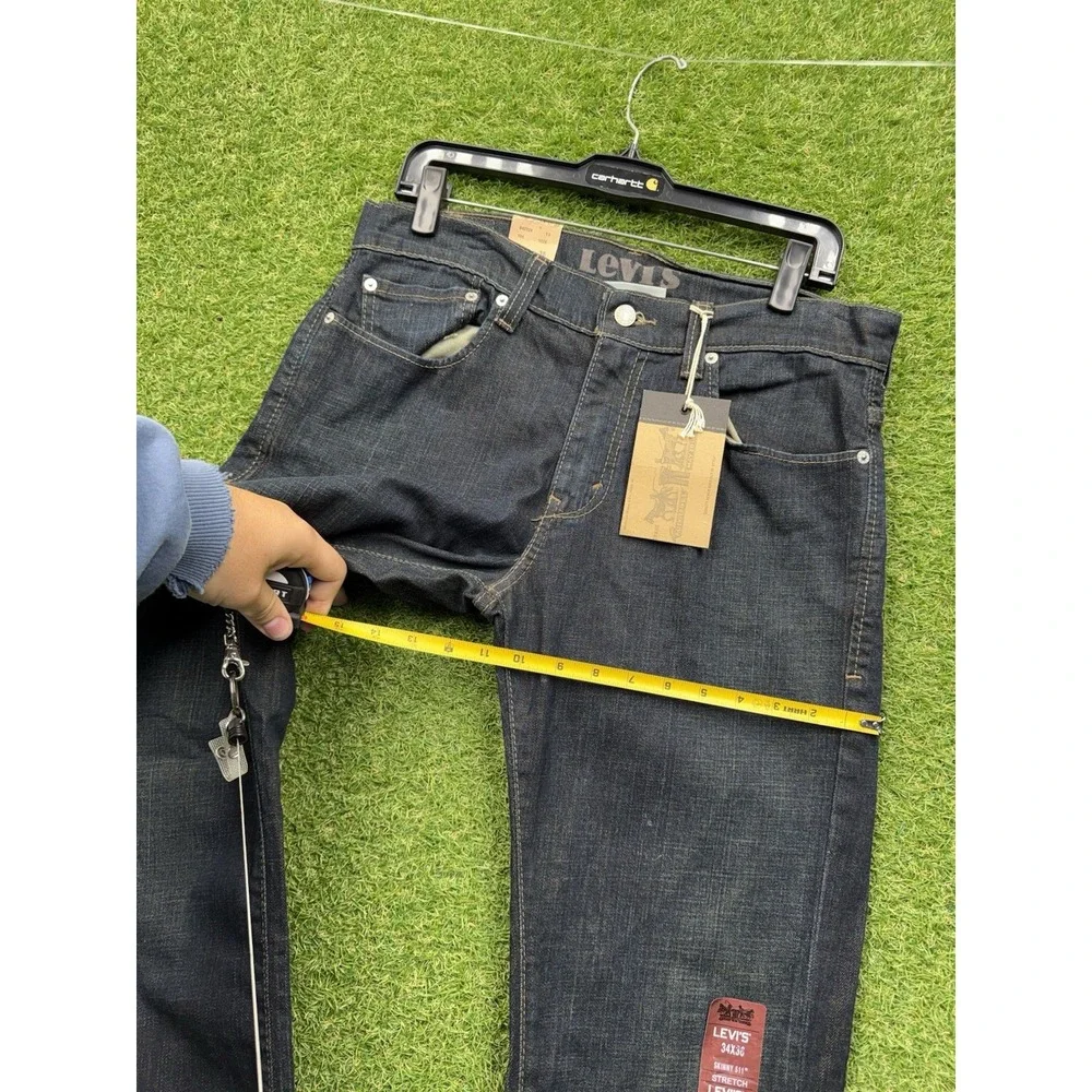 Levis shop confidence